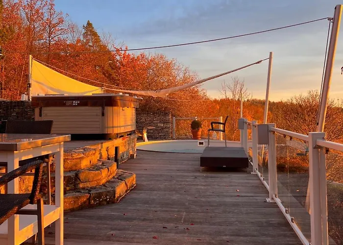 Haus Paradies Villa *